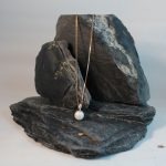 Muttermilchschmuck Perle aus Muttermilch mit großer Öse roségold